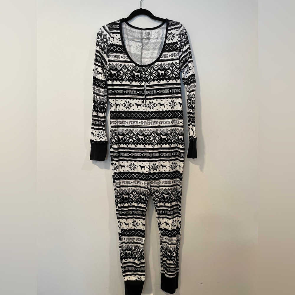 PINK Victoria's Secret Black and White Pajama Set